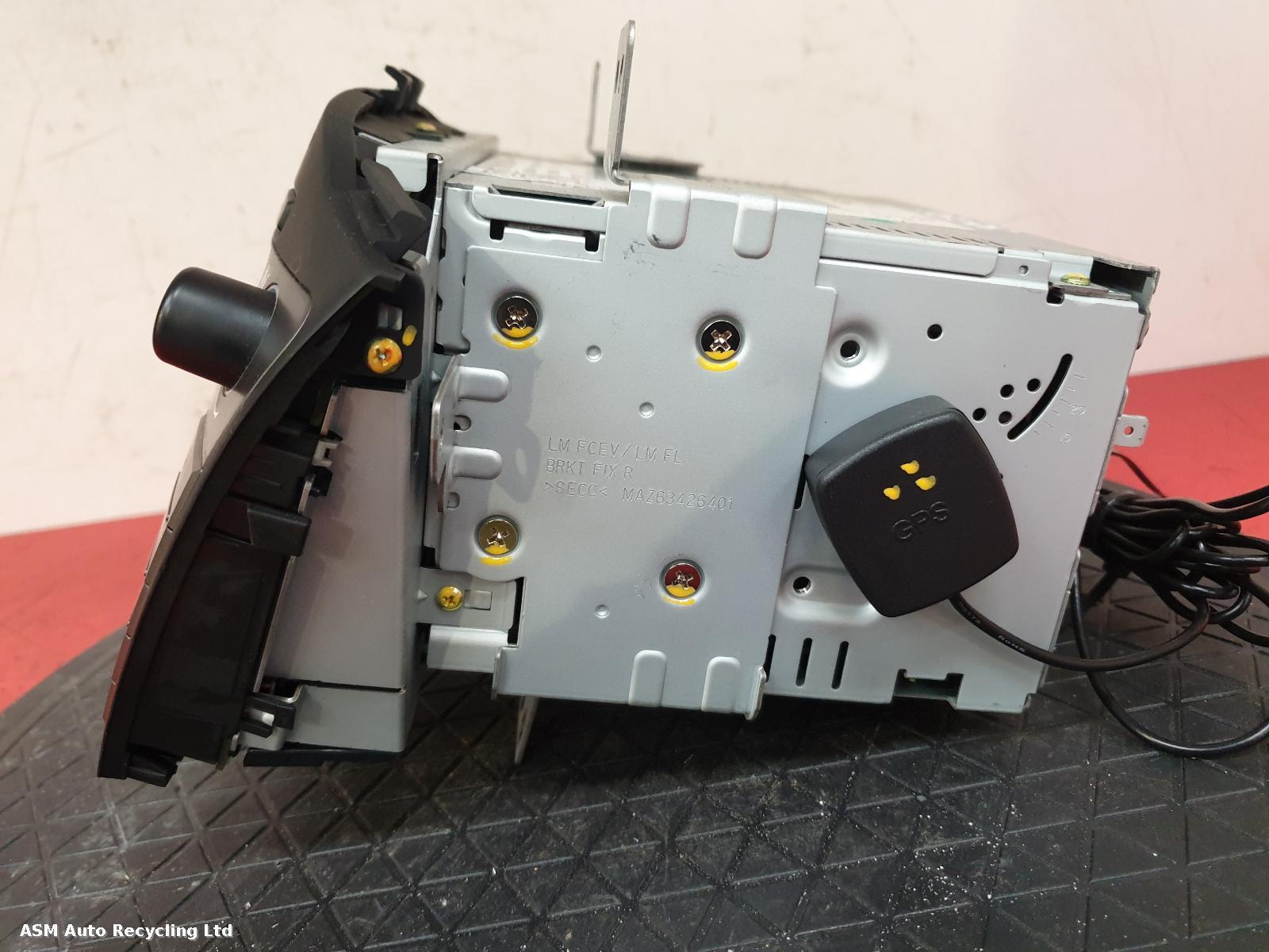 View Auto part CD Changer Hyundai Ix35 2013