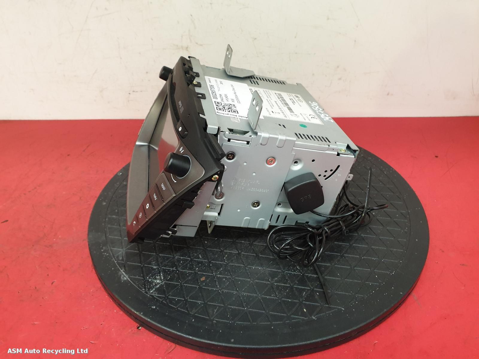 View Auto part CD Changer Hyundai Ix35 2013