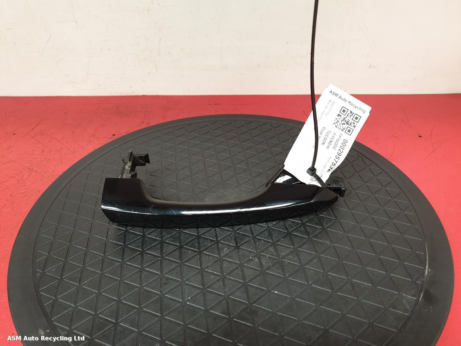 View Auto part Door Handle Hyundai Tucson 2016