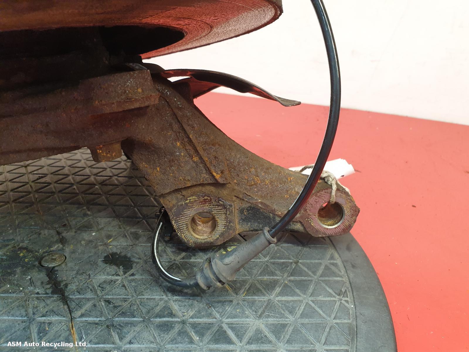View Auto part RF Hub/Stub Axle Assembly Hyundai Tucson 2016