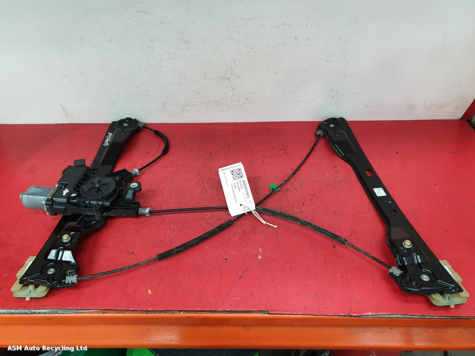 View Auto part LF Window Regulator Vauxhall Adam 2015