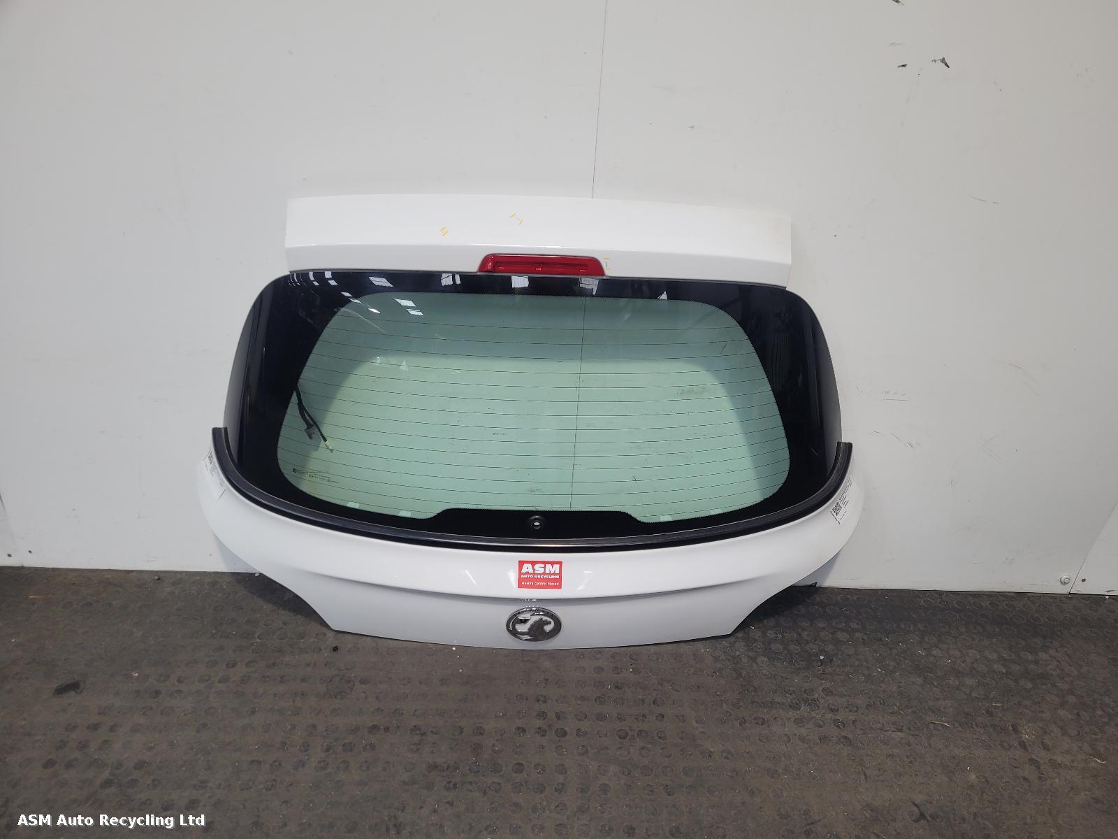 View Auto part Bootlid/Tailgate Vauxhall Adam 2015