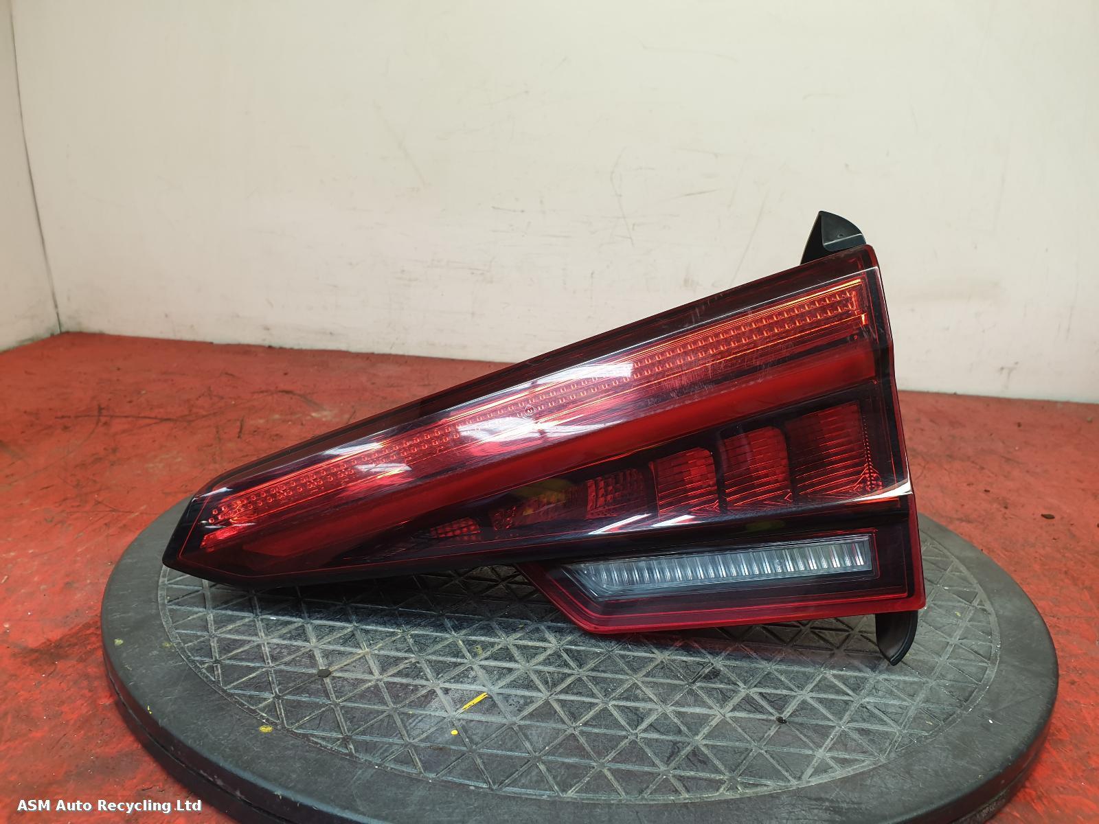View Auto part R Taillight Audi A4 2016