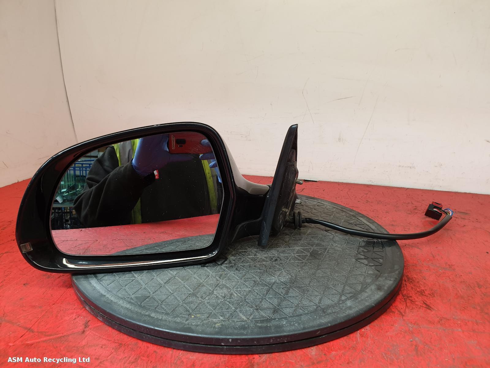 View Auto part L Door Mirror Audi A5 2009