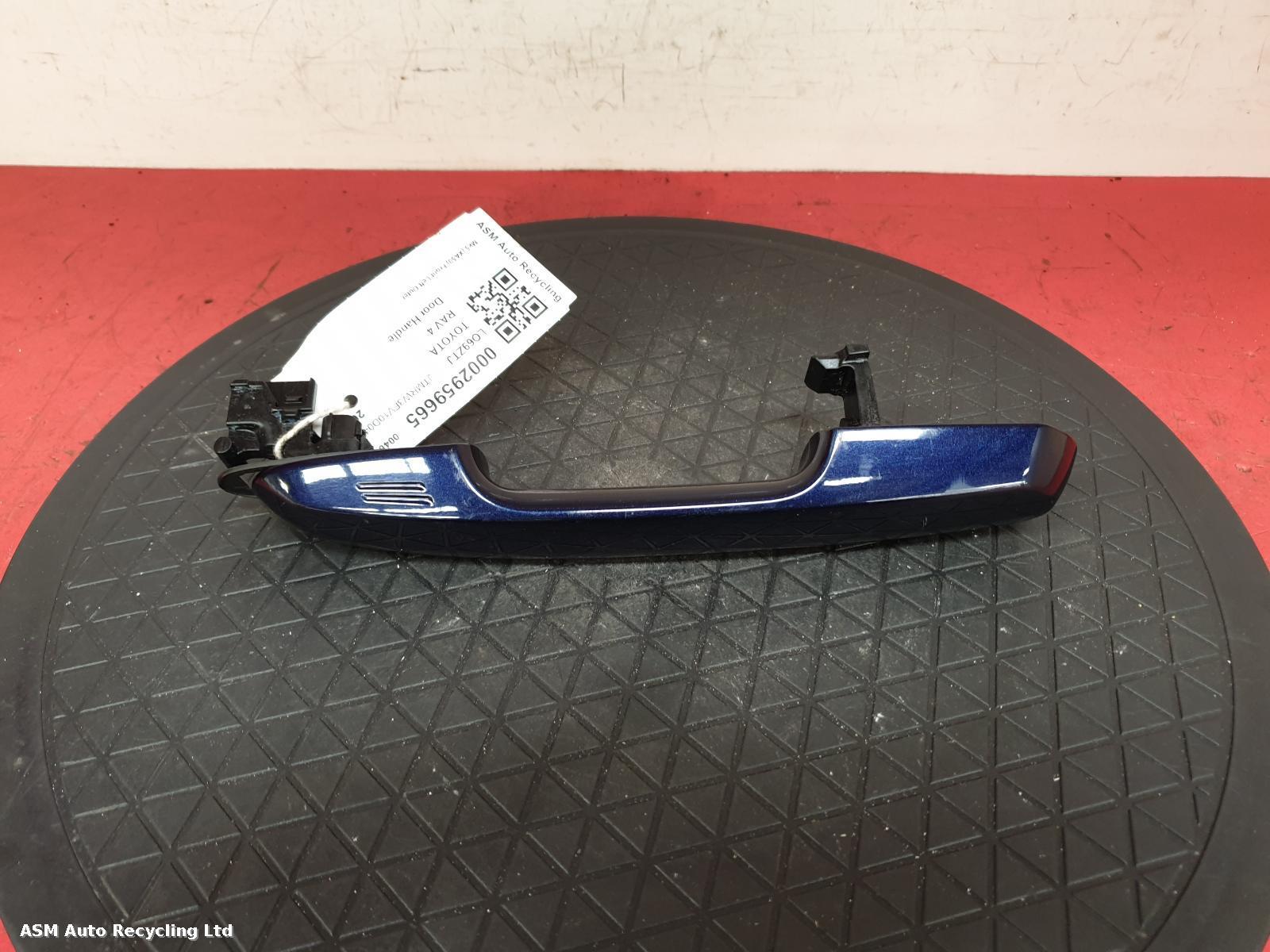 View Auto part Door Handle Toyota Rav 4 2020