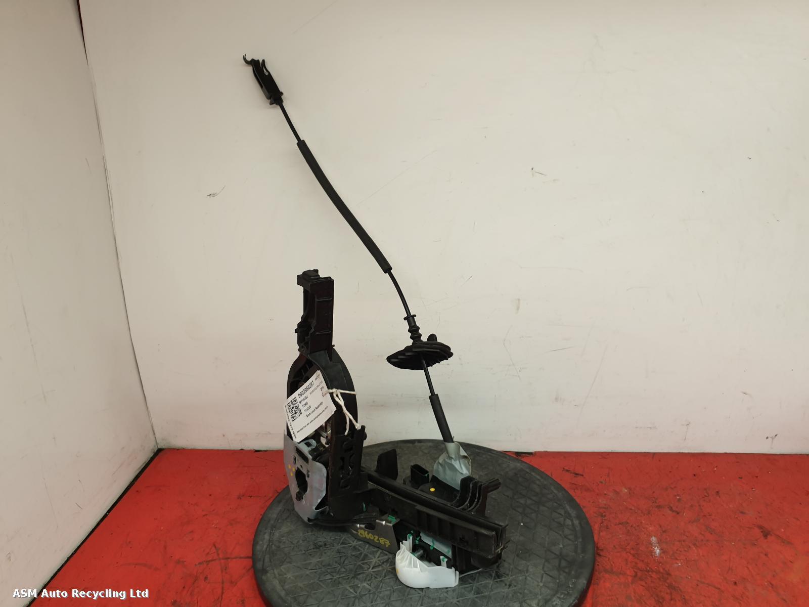 View Auto part Door Lock Assembly Ford Focus 2019