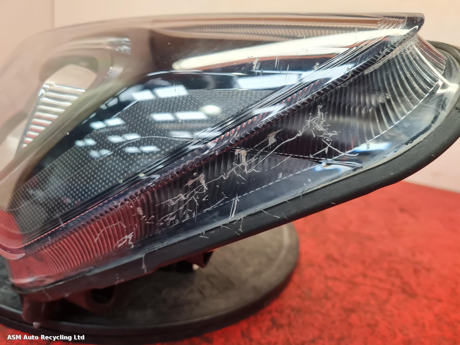 View Auto part L Headlamp Ford Focus 2019