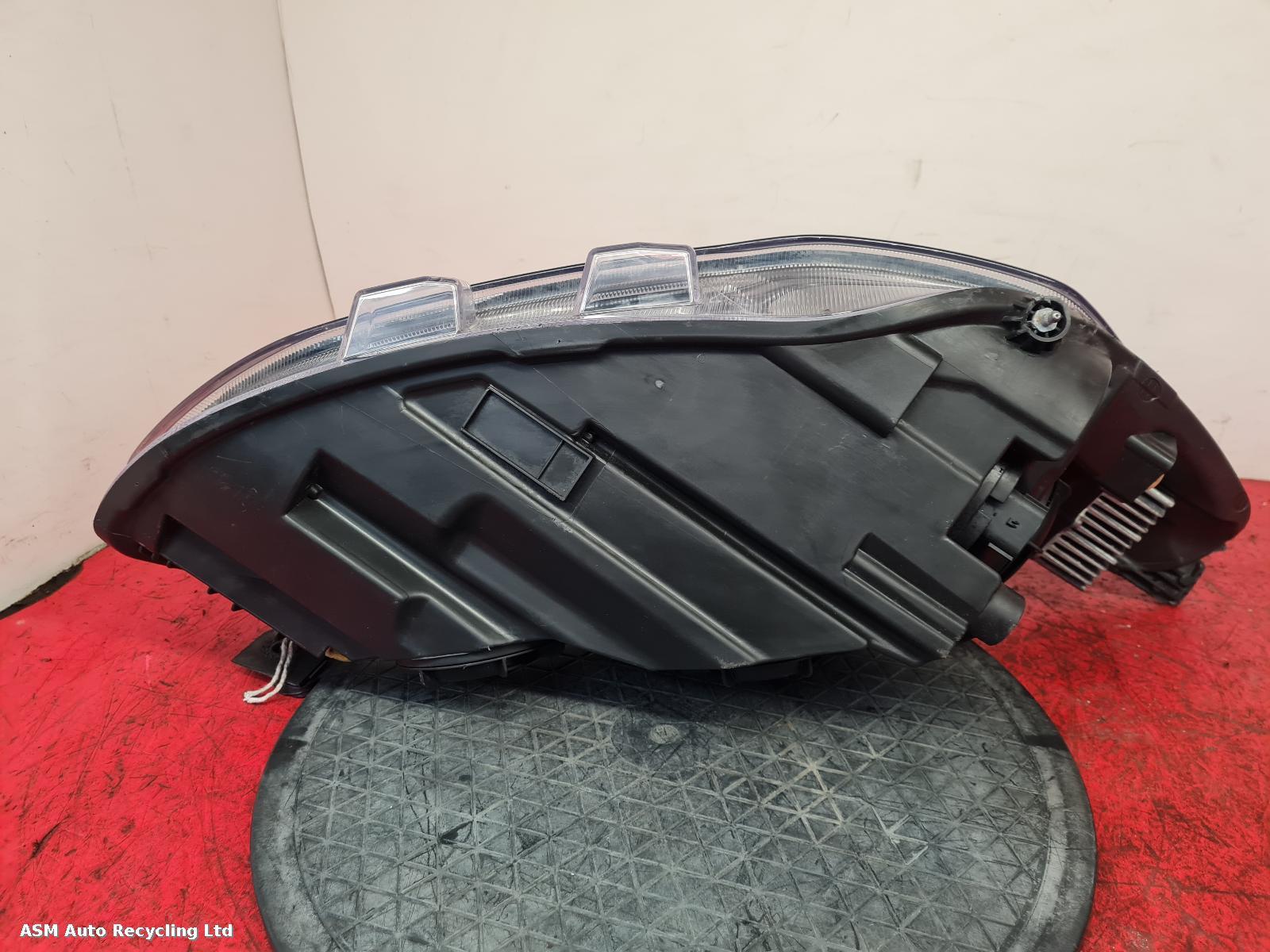 View Auto part L Headlamp Ford Focus 2019