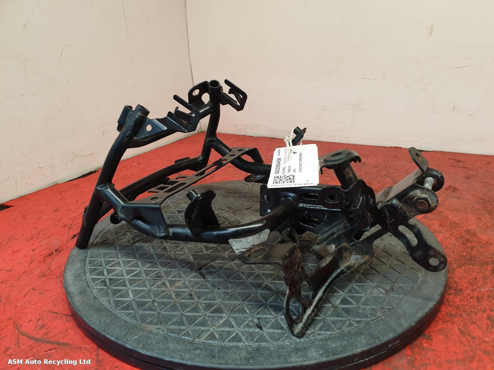 View Auto part Headlight Bracket Right Yamaha Gpd 2021