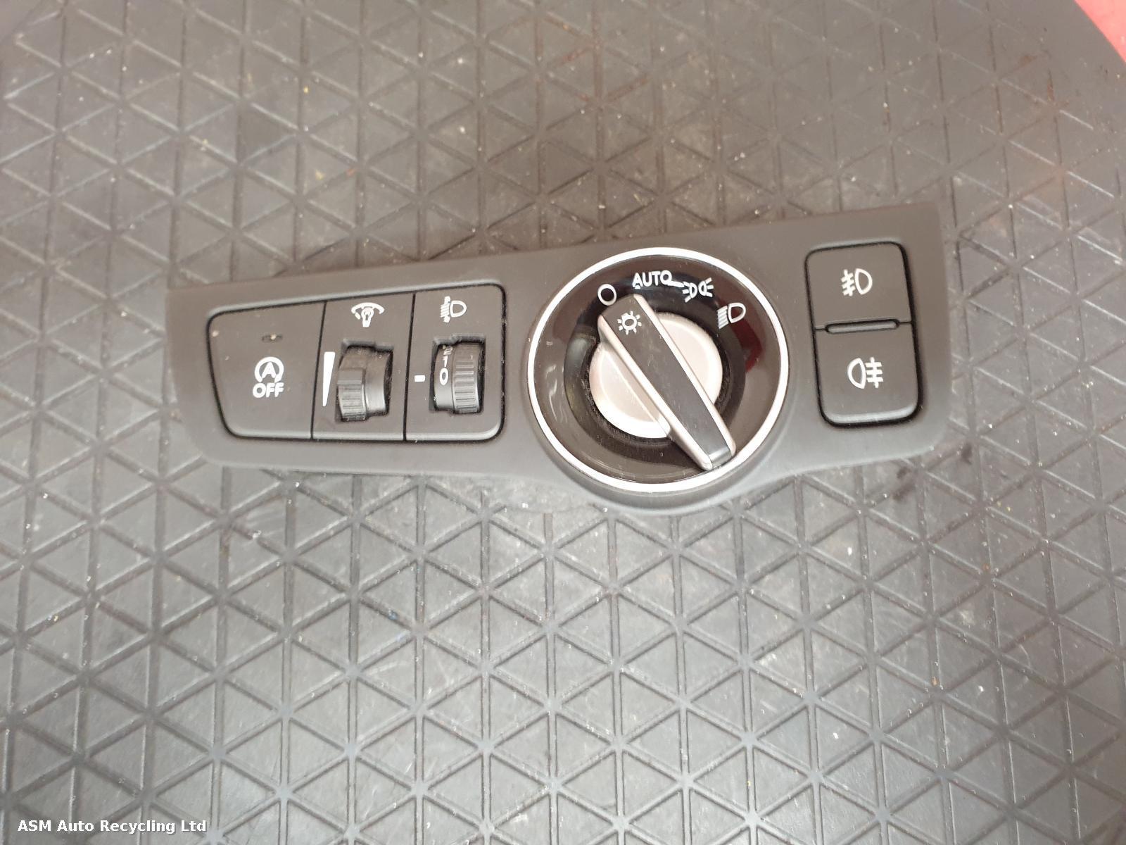 View Auto part Headlight Switch Hyundai I40 2013