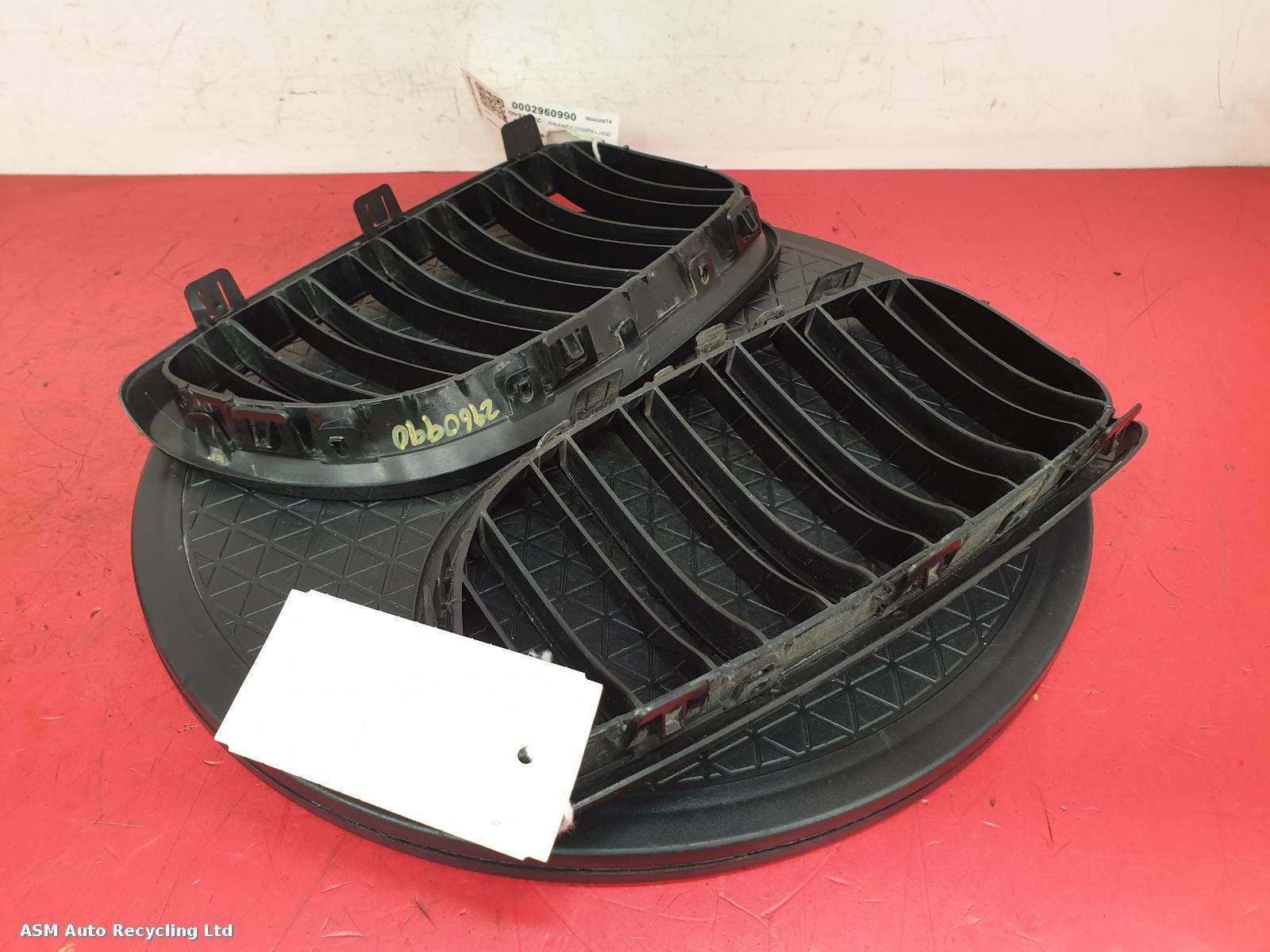 View Auto part Grille Bmw 3 Series 2007