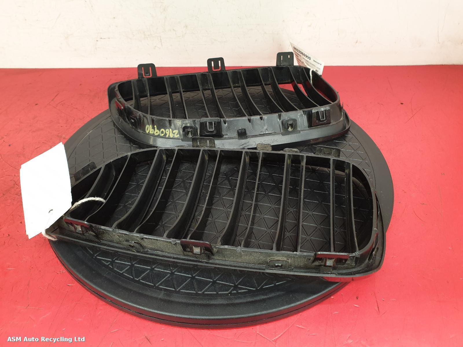 View Auto part Grille Bmw 3 Series 2007