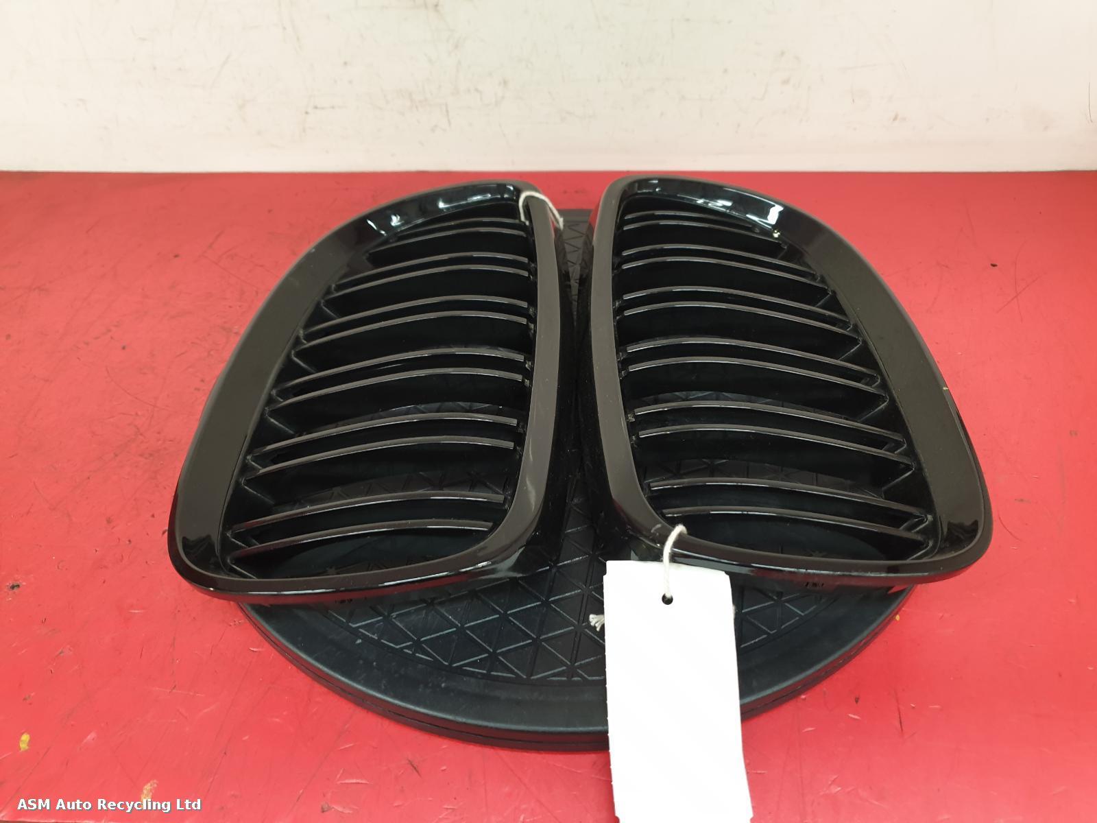 View Auto part Grille Bmw 3 Series 2007