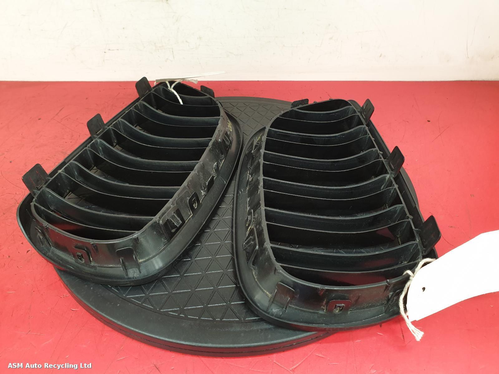 View Auto part Grille Bmw 3 Series 2007