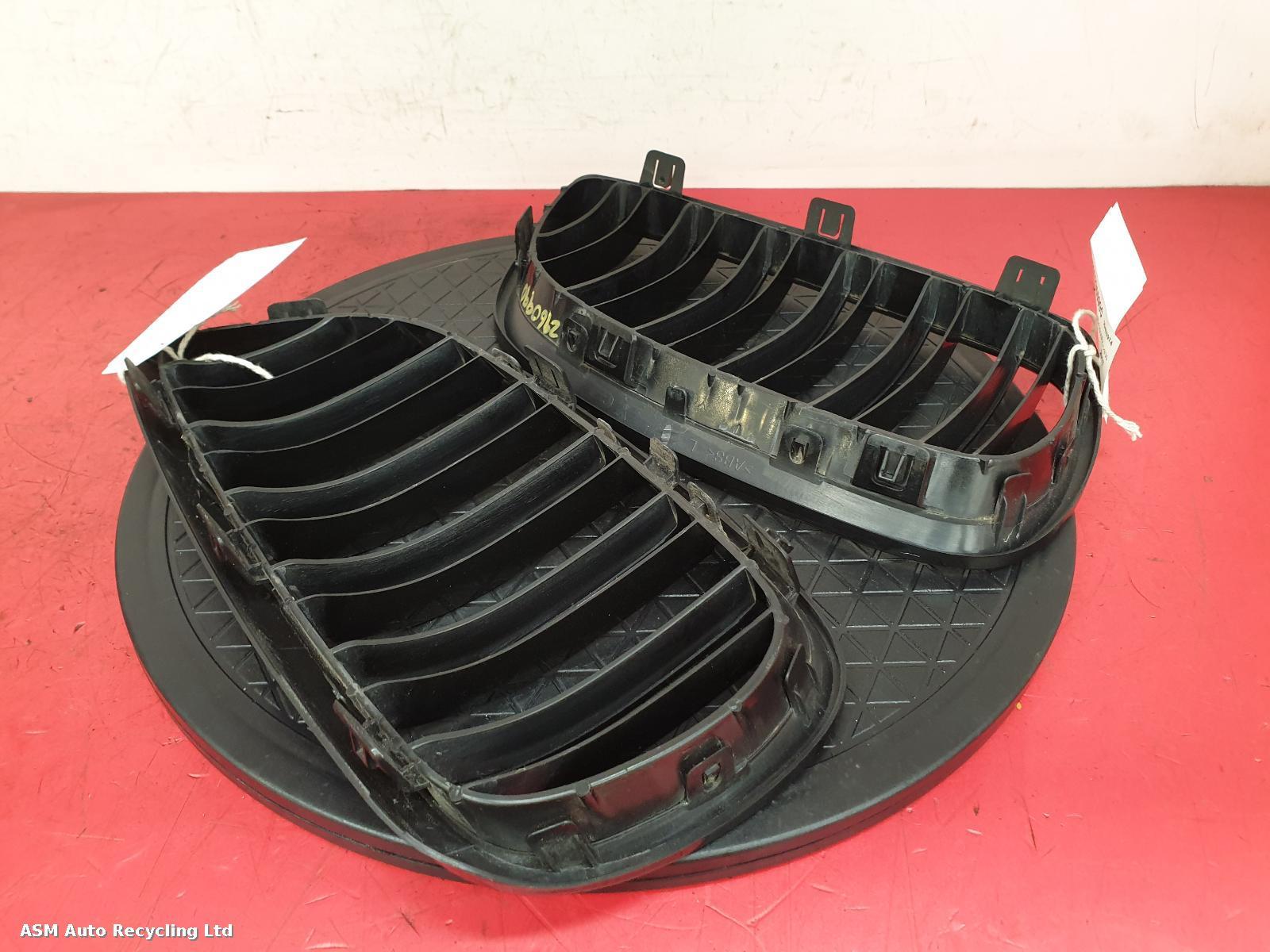 View Auto part Grille Bmw 3 Series 2007