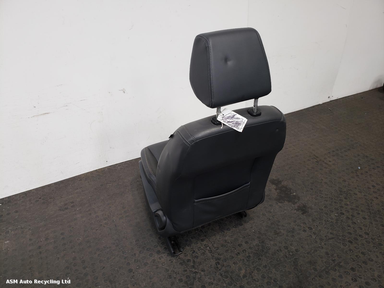 View Auto part Front Seat Ford Ranger 2014