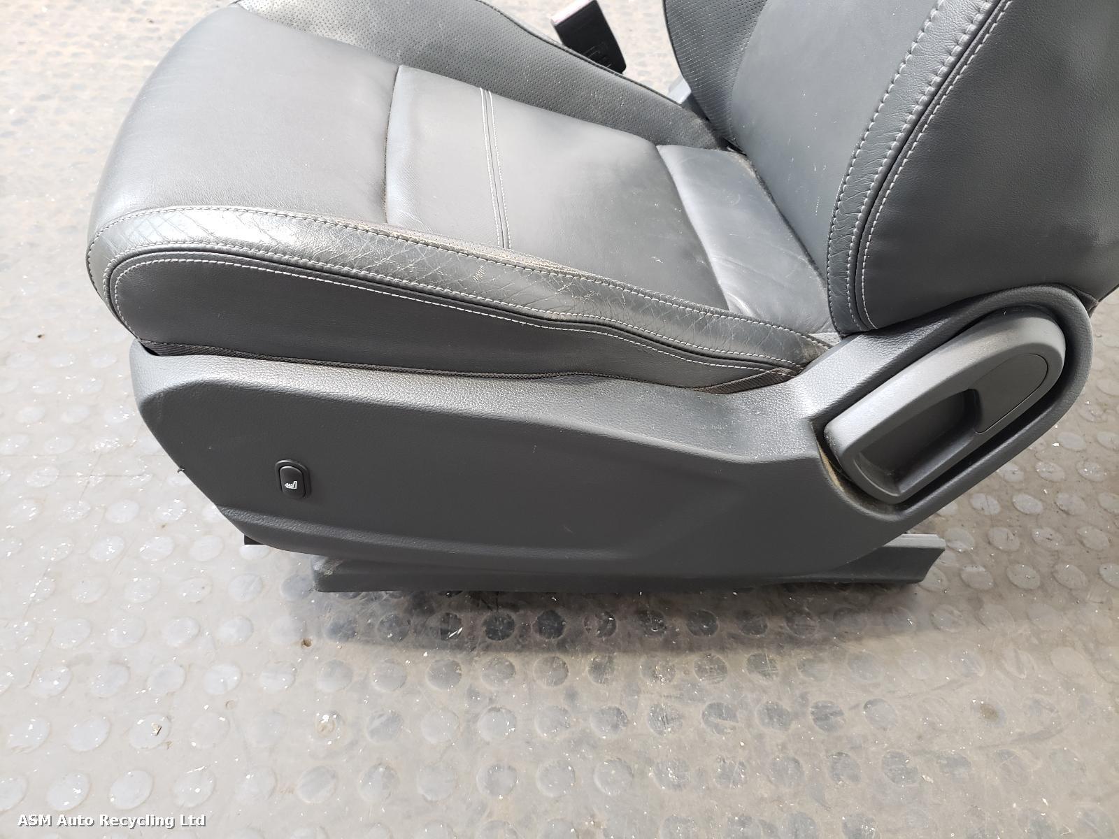 View Auto part Front Seat Ford Ranger 2014