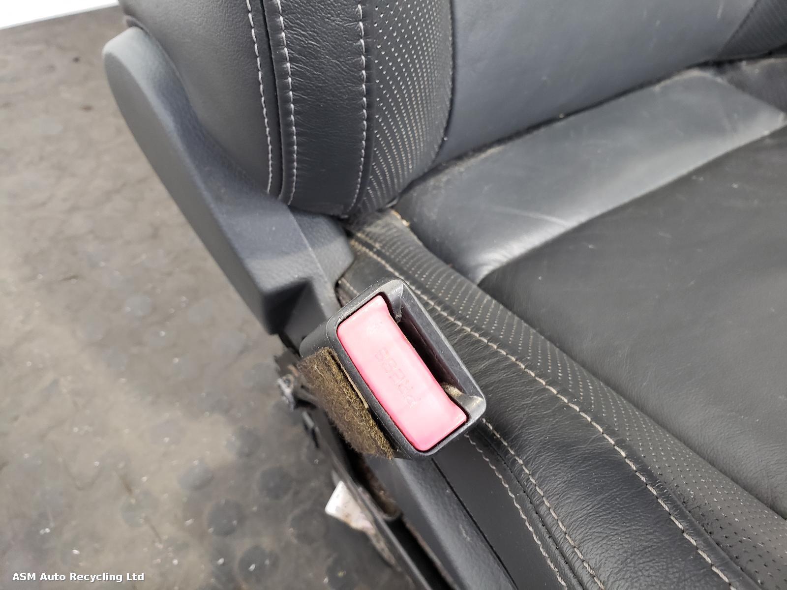 View Auto part Front Seat Ford Ranger 2014
