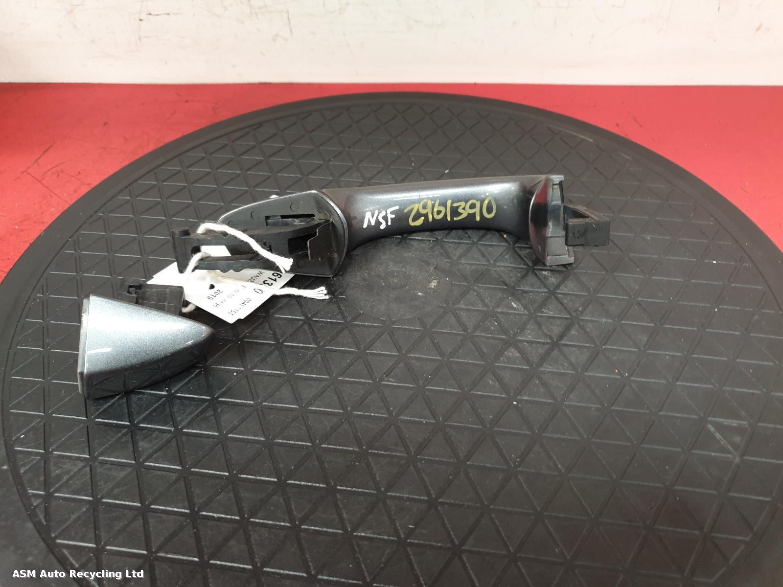 View Auto part Door Handle Audi Q3 2019