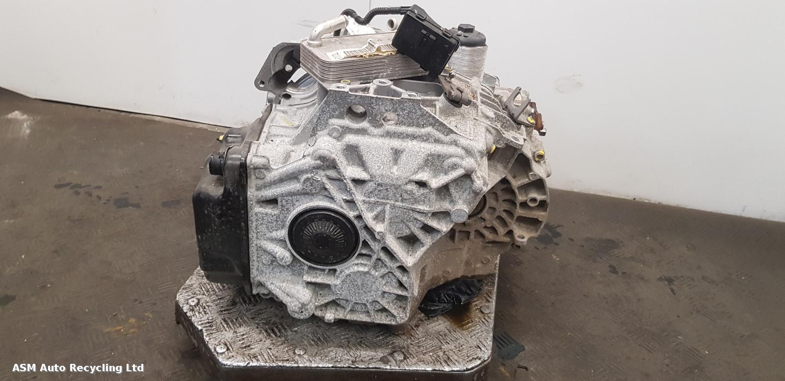 View Auto part Gearbox Audi Q3 2019