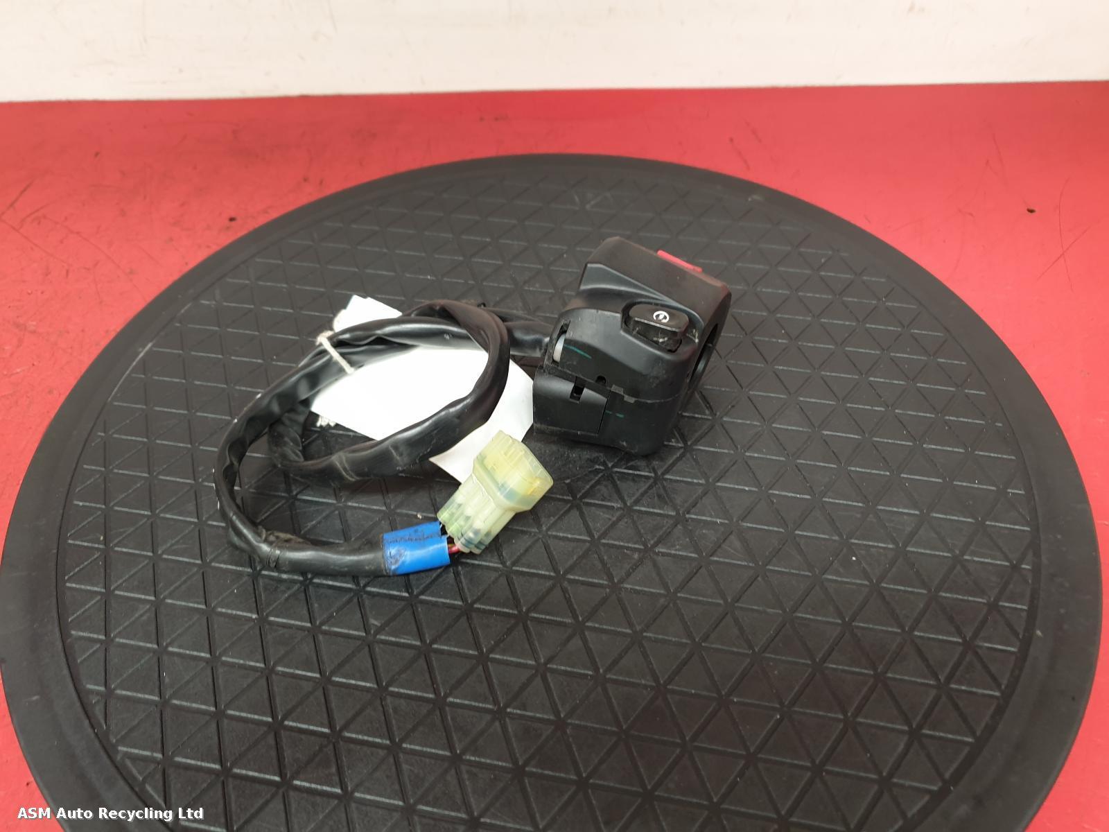 View Auto part RH Switch Gear Kawasaki Ninja 2018