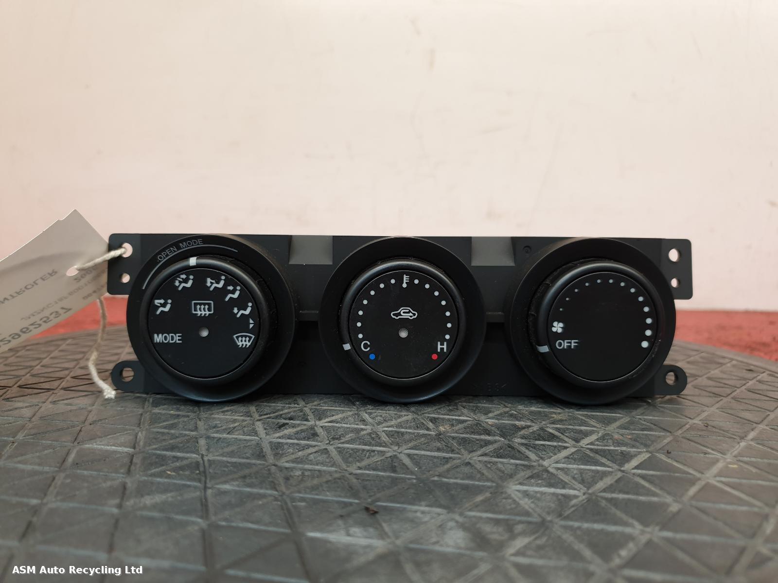 View Auto part Heater/AC Controller Mazda Mx5 2006