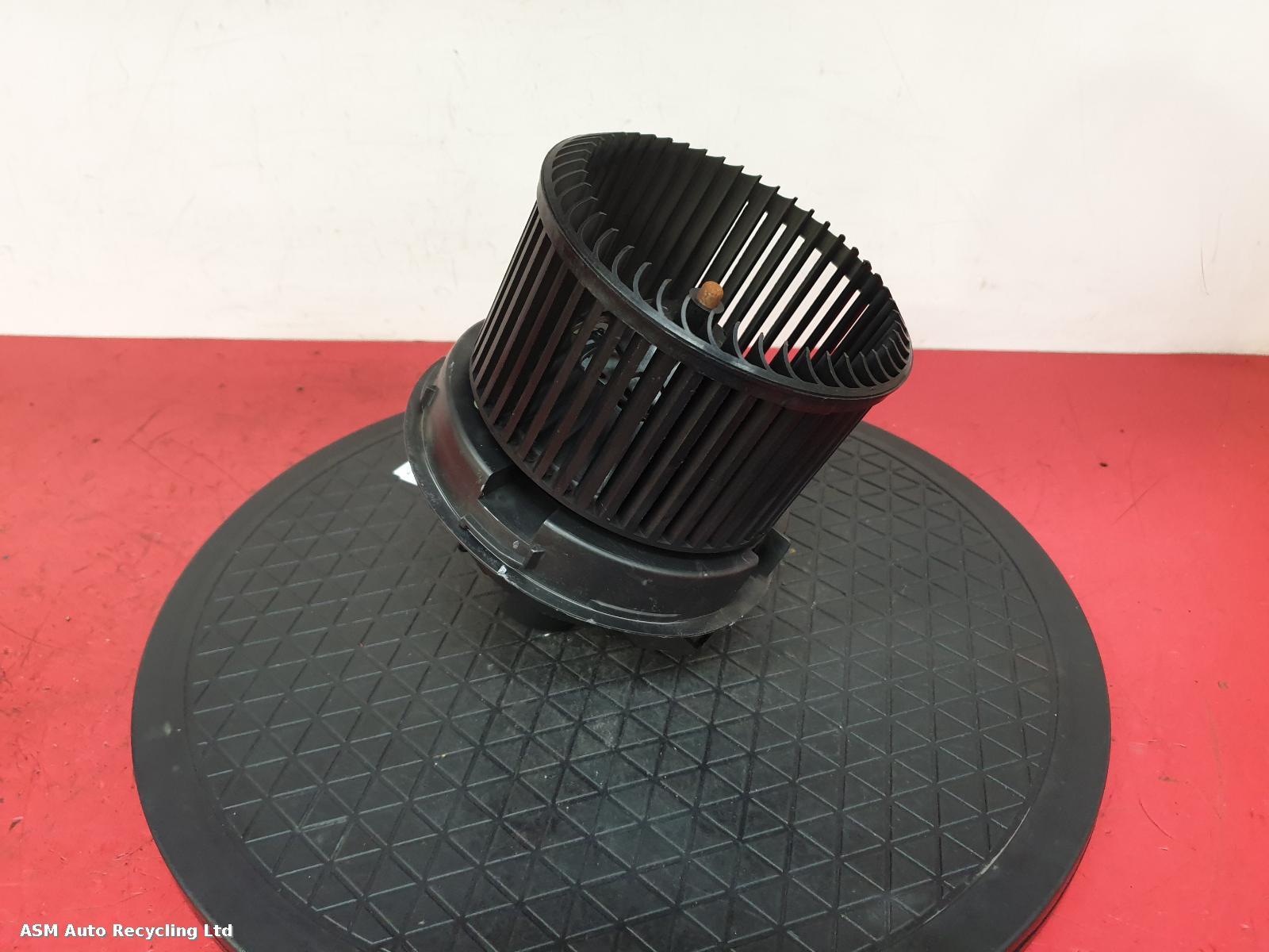 View Auto part Heater Motor/Assembly Citroen C1 2016