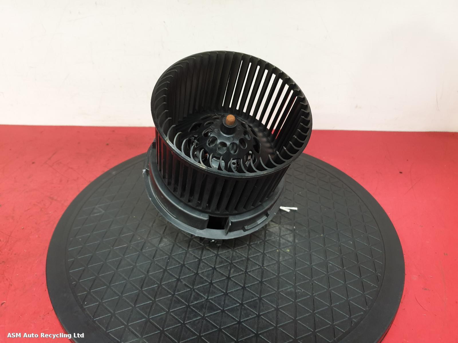 View Auto part Heater Motor/Assembly Citroen C1 2016