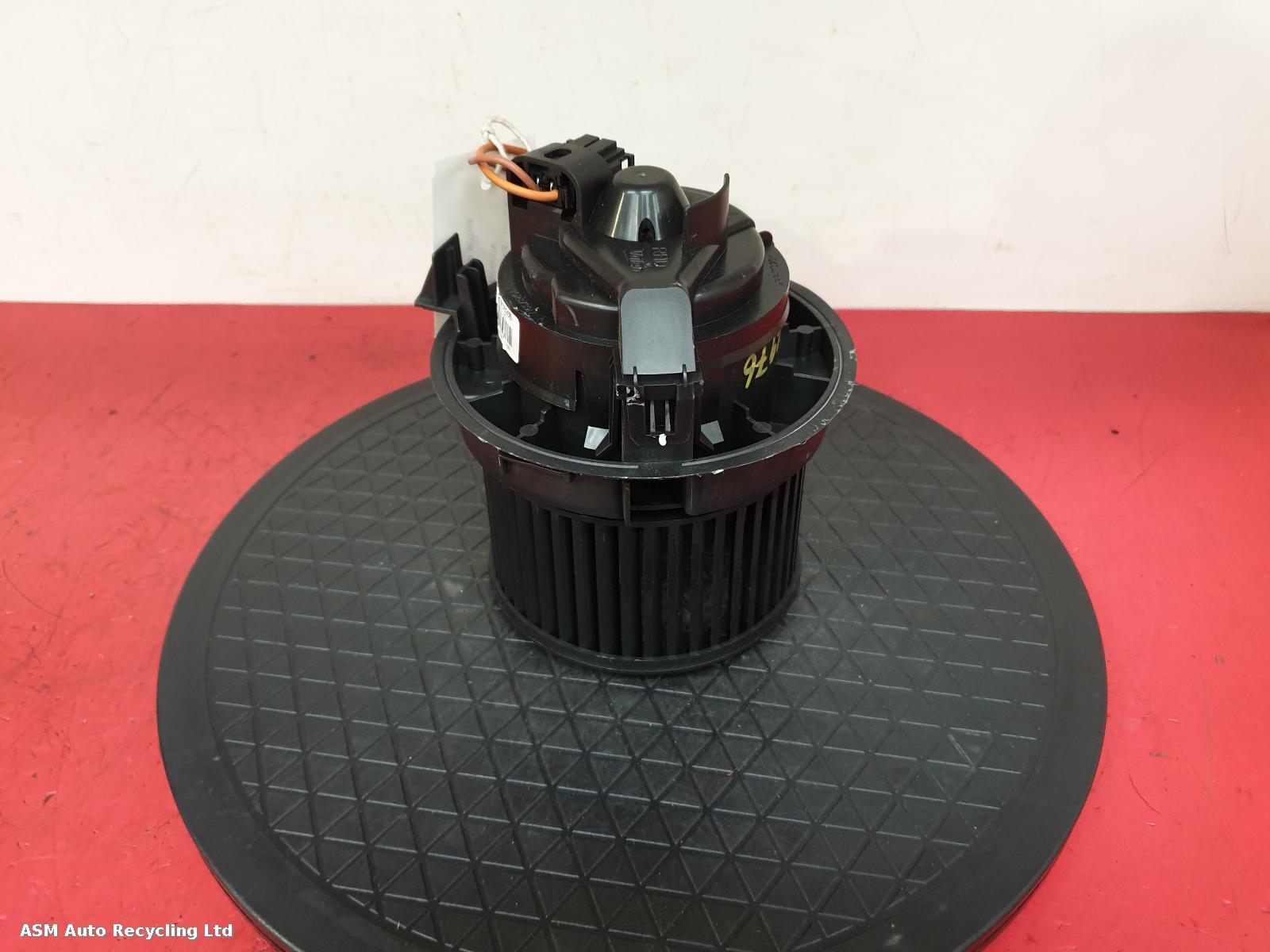 View Auto part Heater Motor/Assembly Citroen C1 2016
