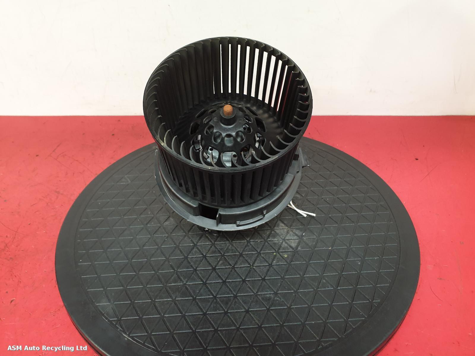 View Auto part Heater Motor/Assembly Citroen C1 2016