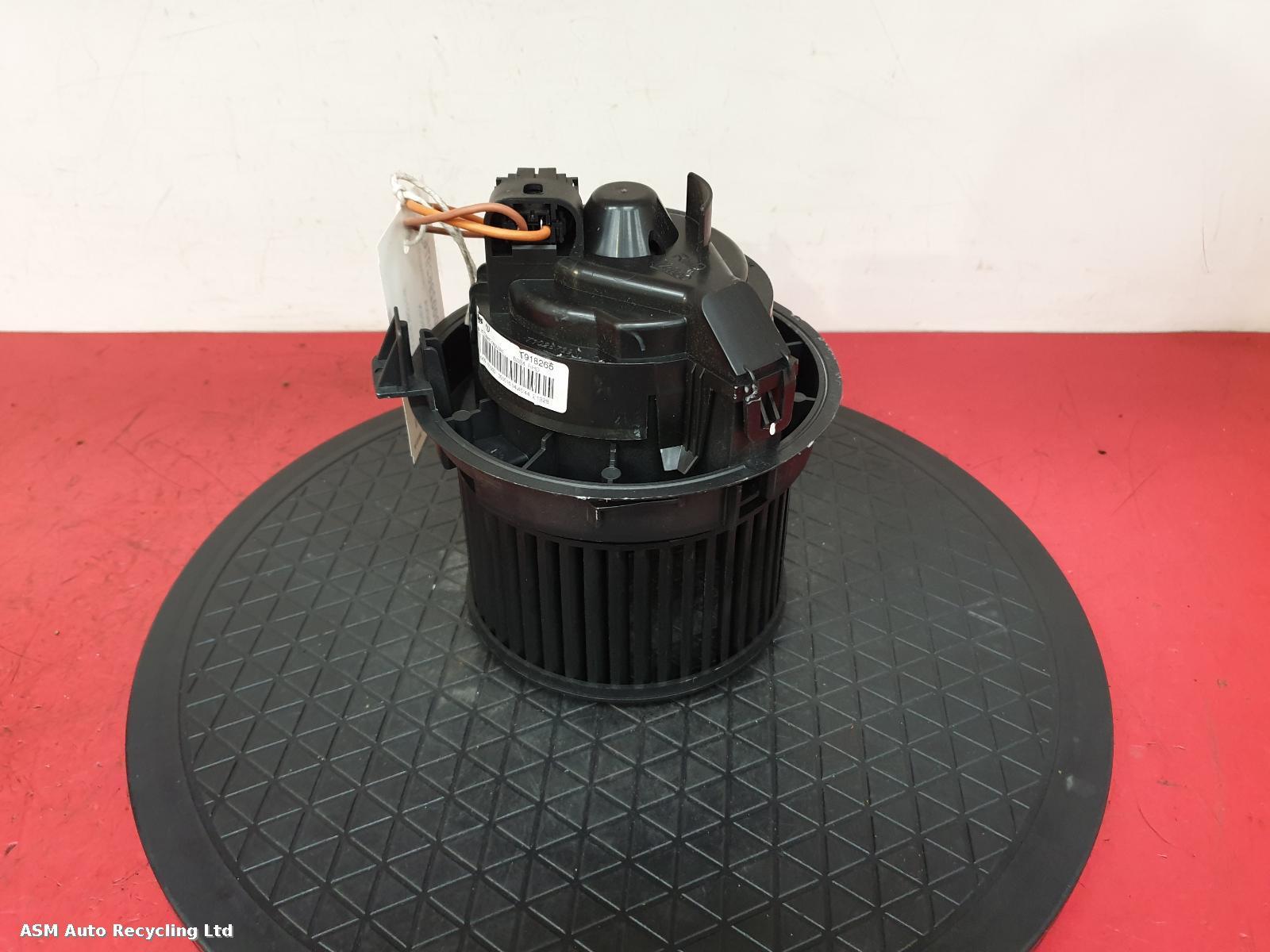View Auto part Heater Motor/Assembly Citroen C1 2016