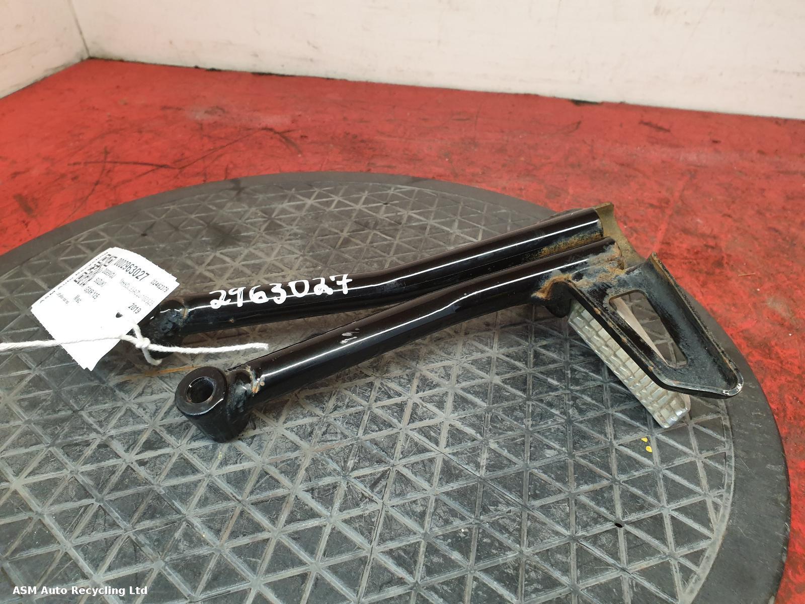 View Auto part Footpeg Suzuki Gsxr 125 2019