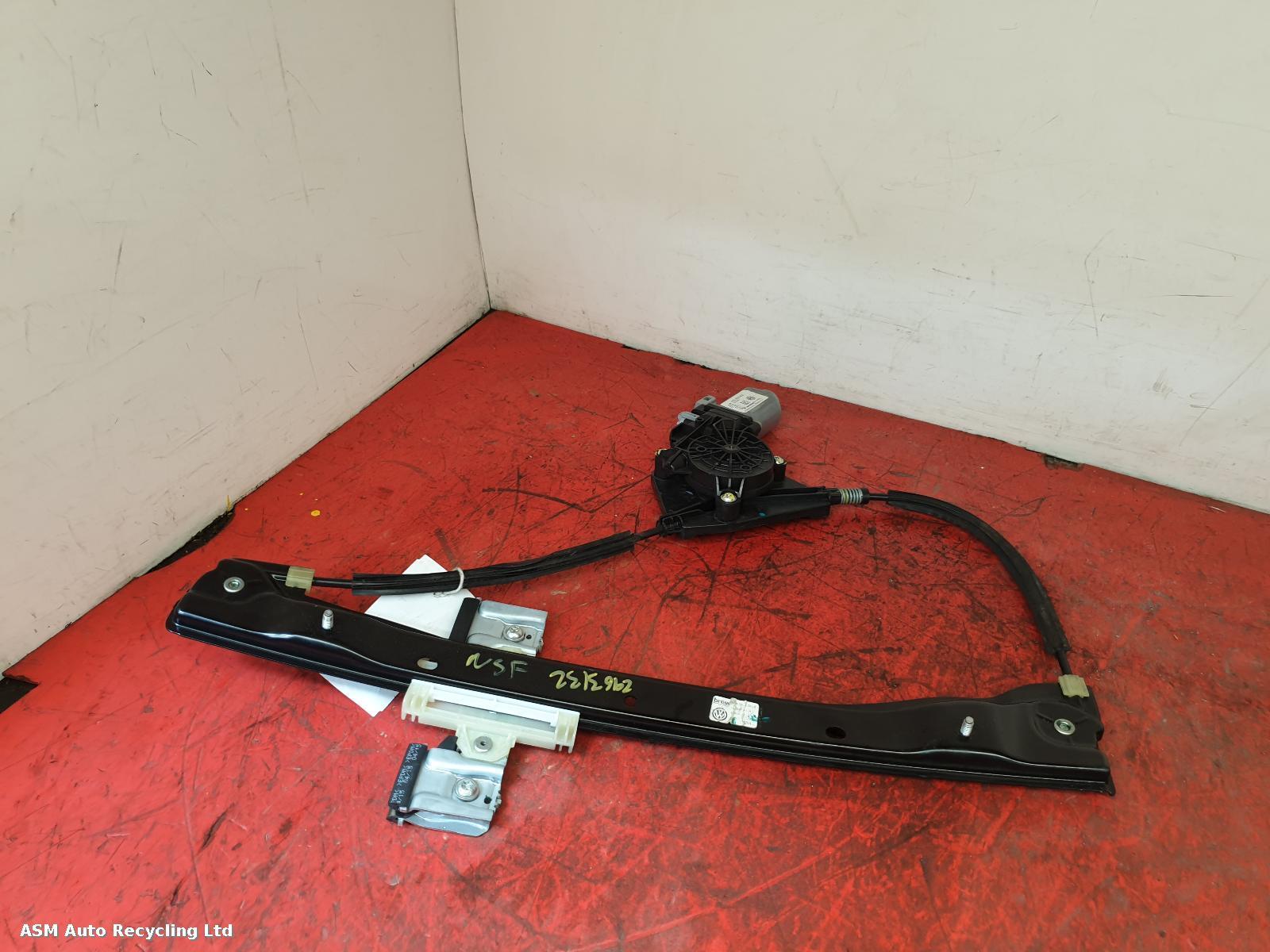 View Auto part LF Window Regulator Volkswagen Up 2015