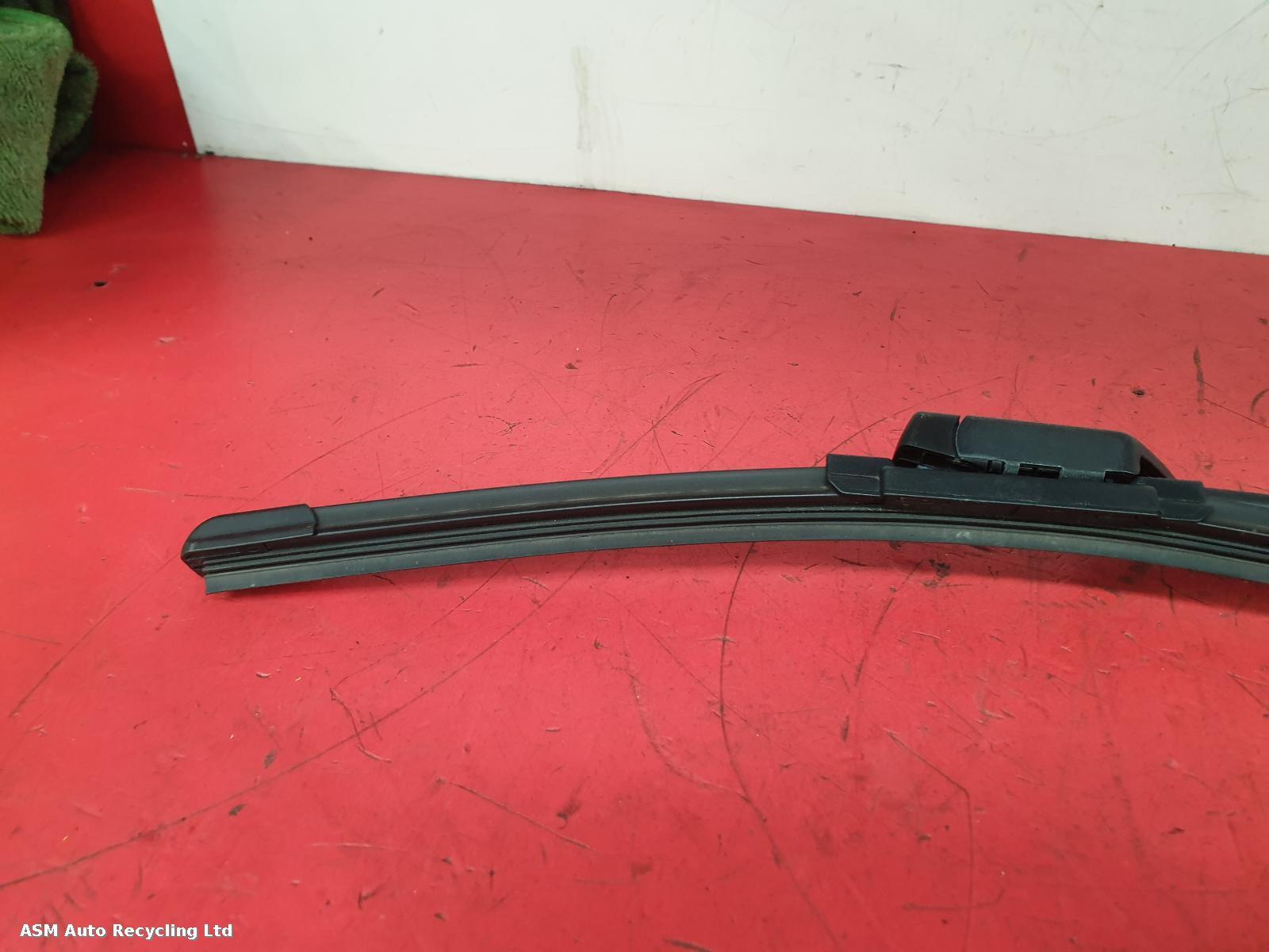 View Auto part Wiper Arm Volkswagen Up 2015
