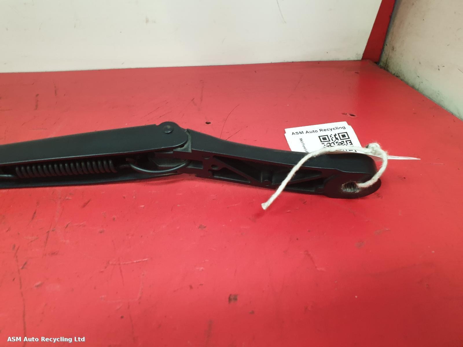 View Auto part Wiper Arm Volkswagen Up 2015