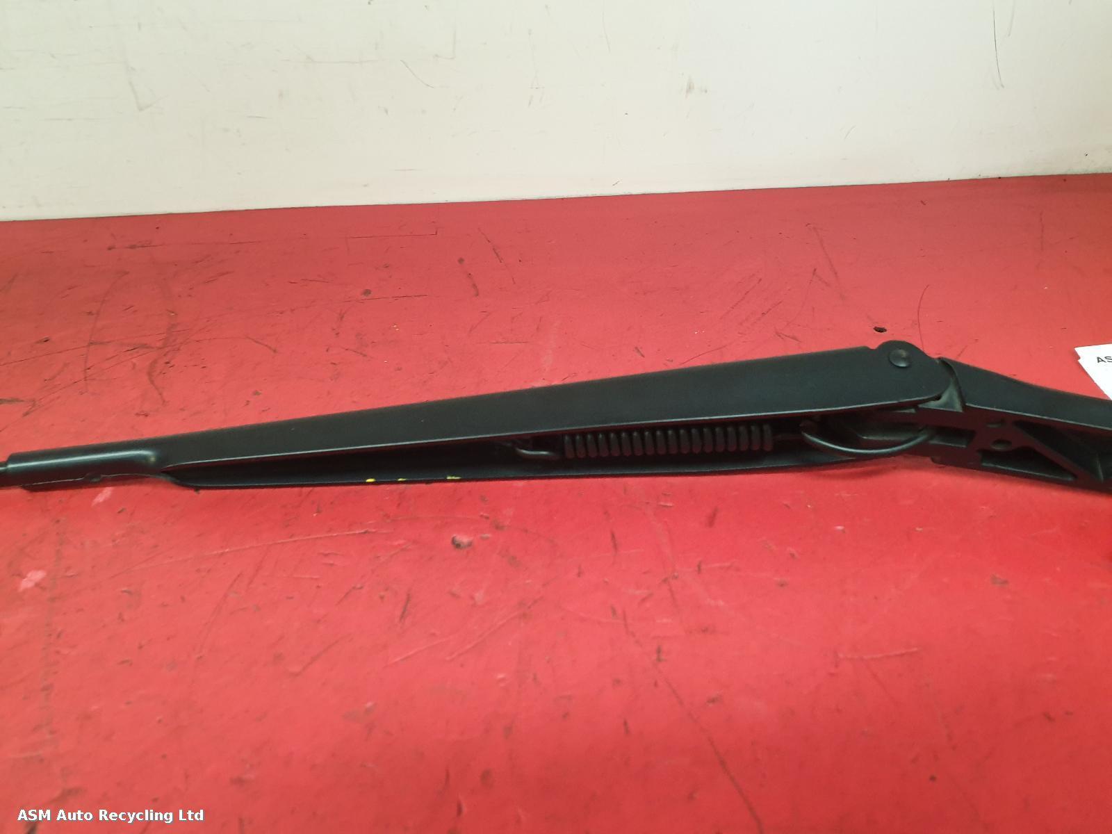 View Auto part Wiper Arm Volkswagen Up 2015