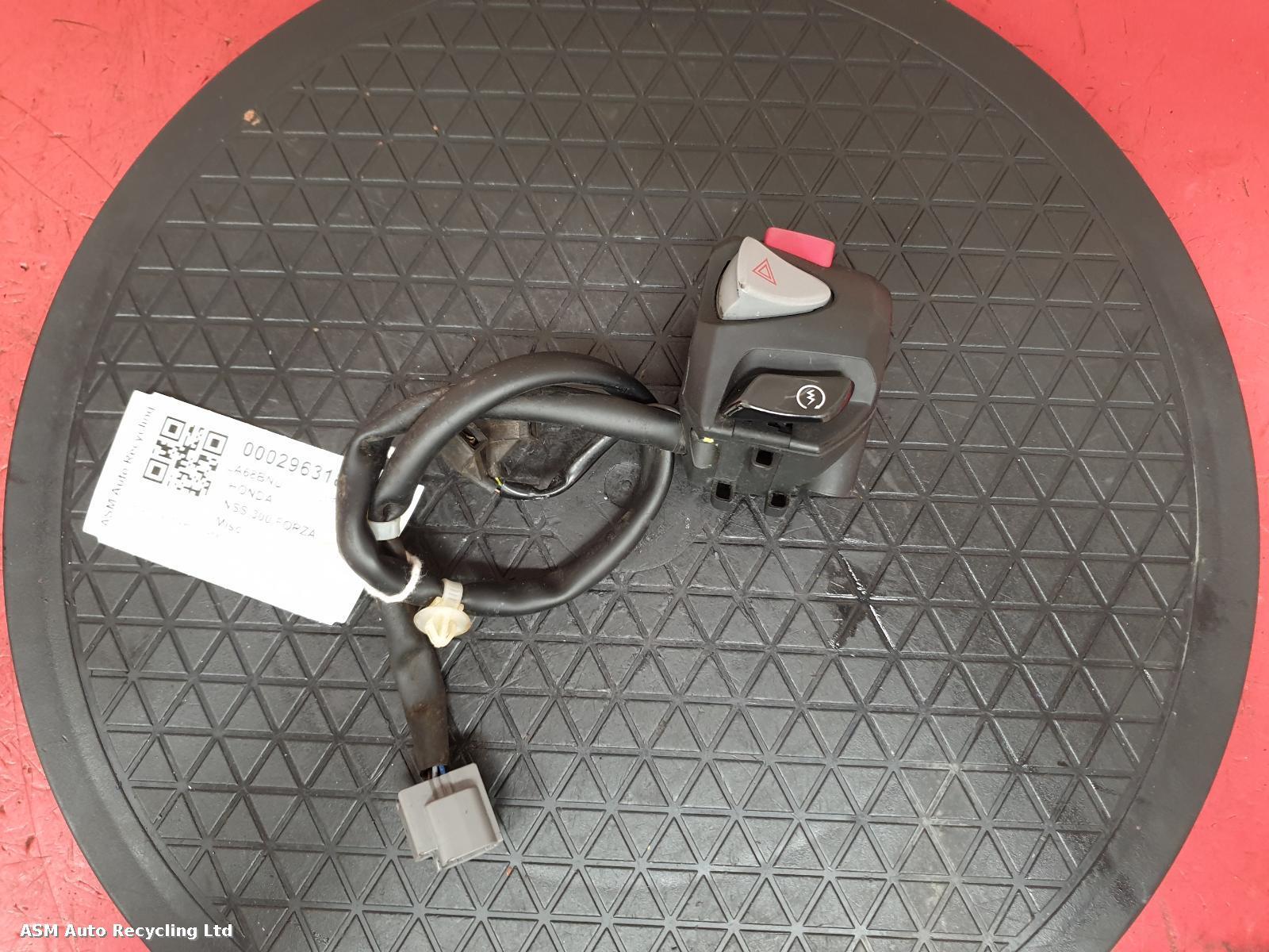 View Auto part RH Switch Gear Honda Nss 300 Forza 2019