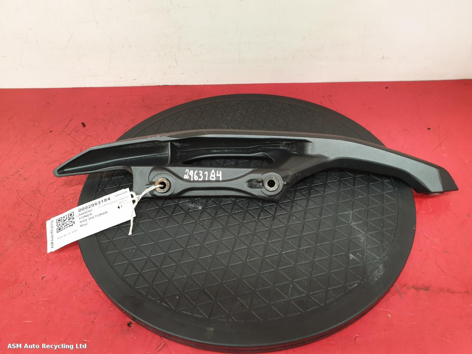 View Auto part Grab Handle Honda Nss 300 Forza 2019