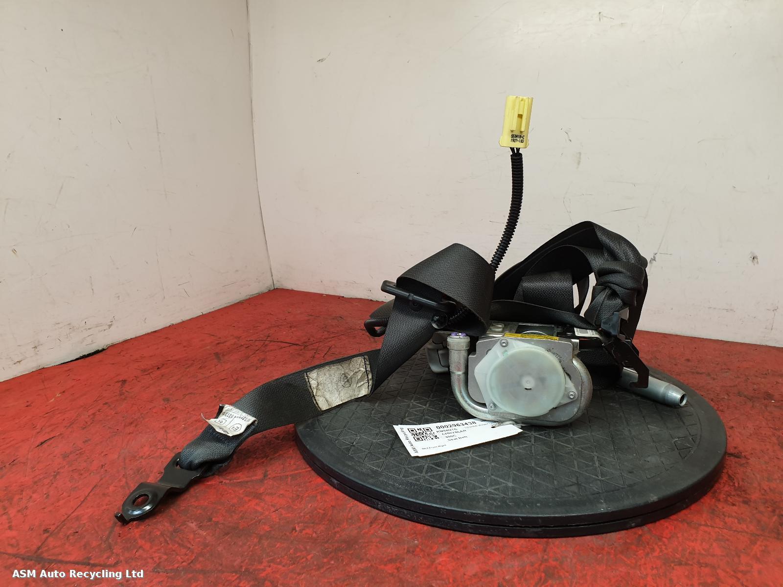 View Auto part Seat Belt Chrysler 300c 2008