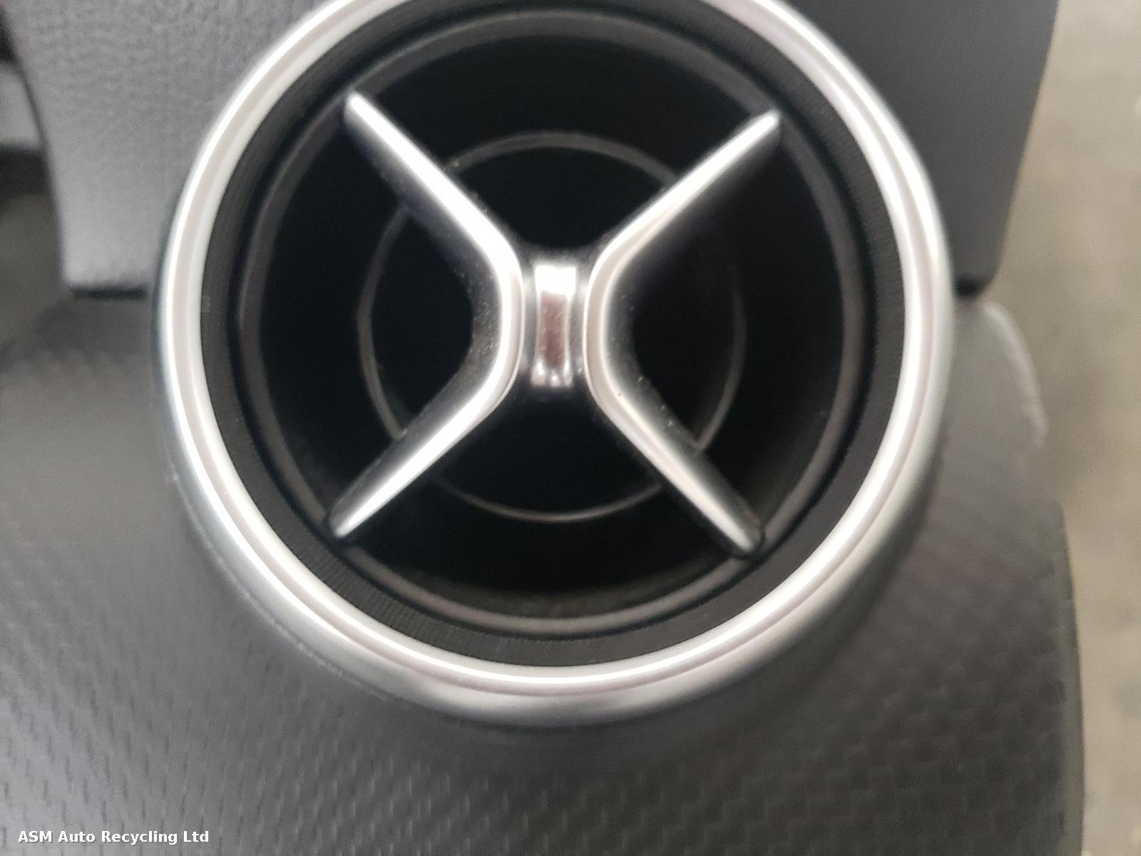 View Auto part Airbag Kit Mercedes A Class 2015