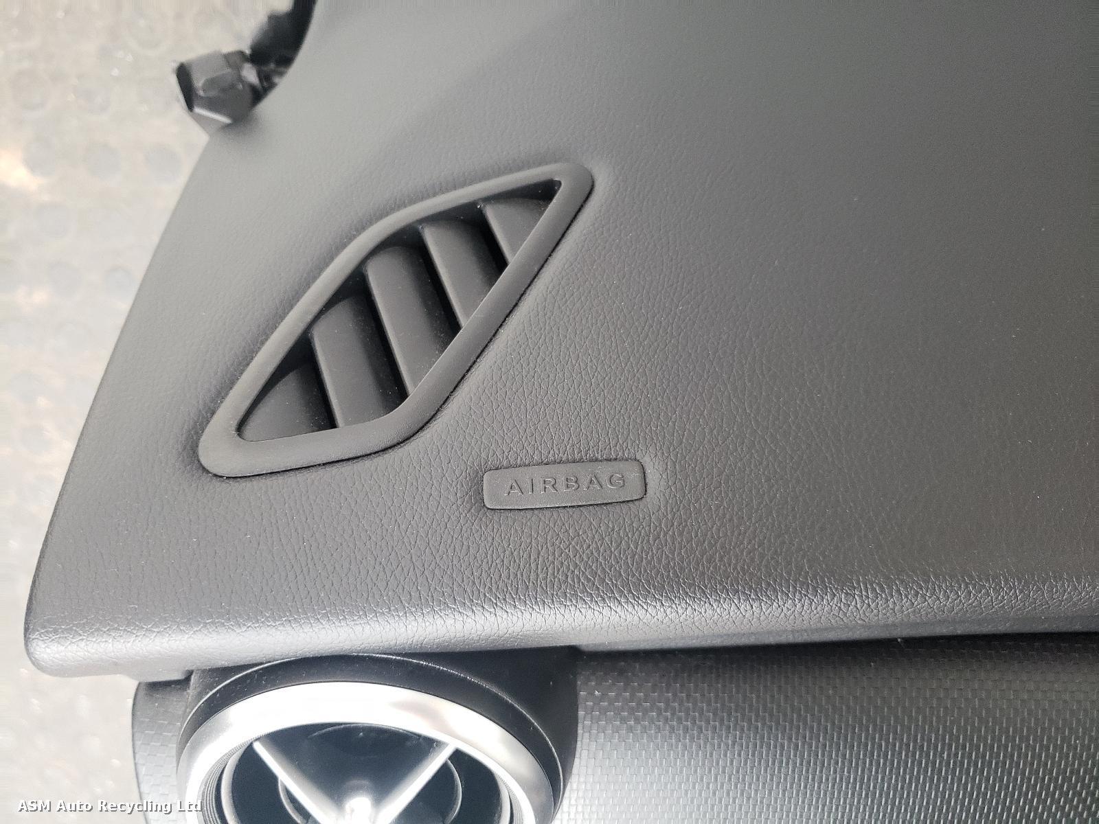View Auto part Airbag Kit Mercedes A Class 2015