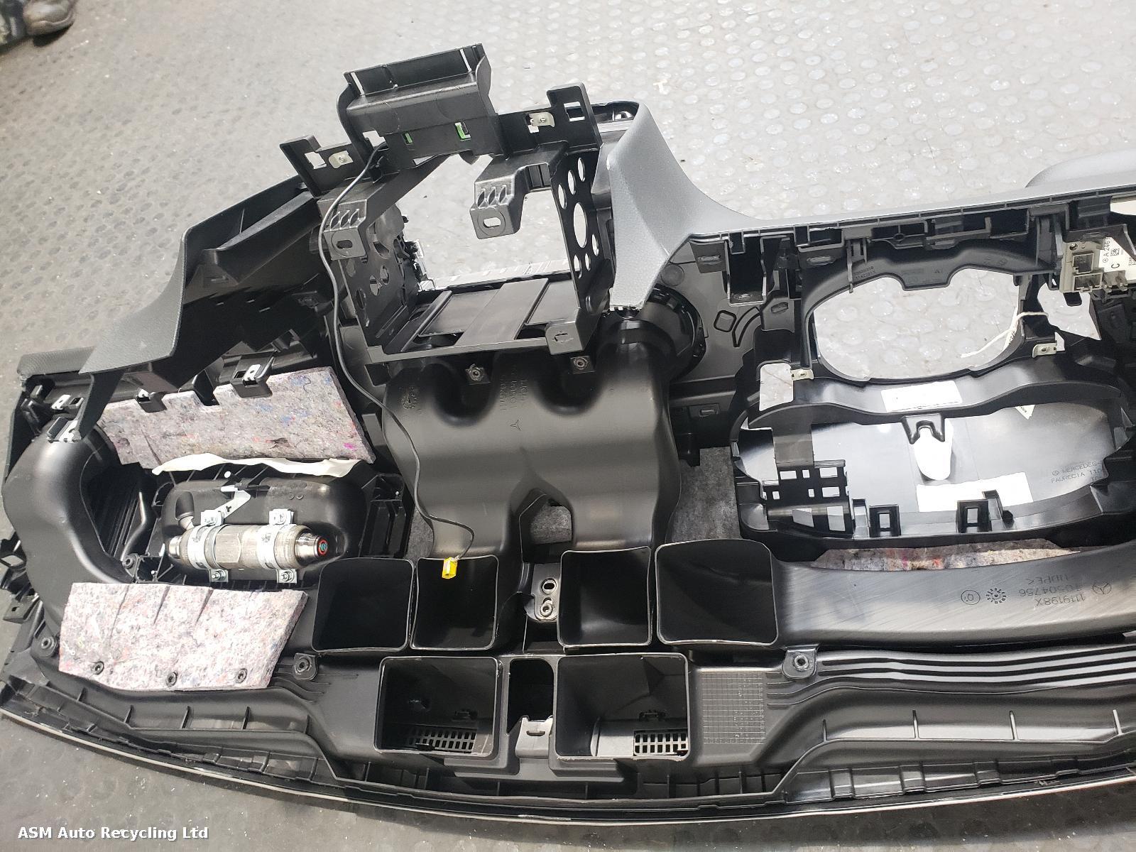 View Auto part Airbag Kit Mercedes A Class 2015