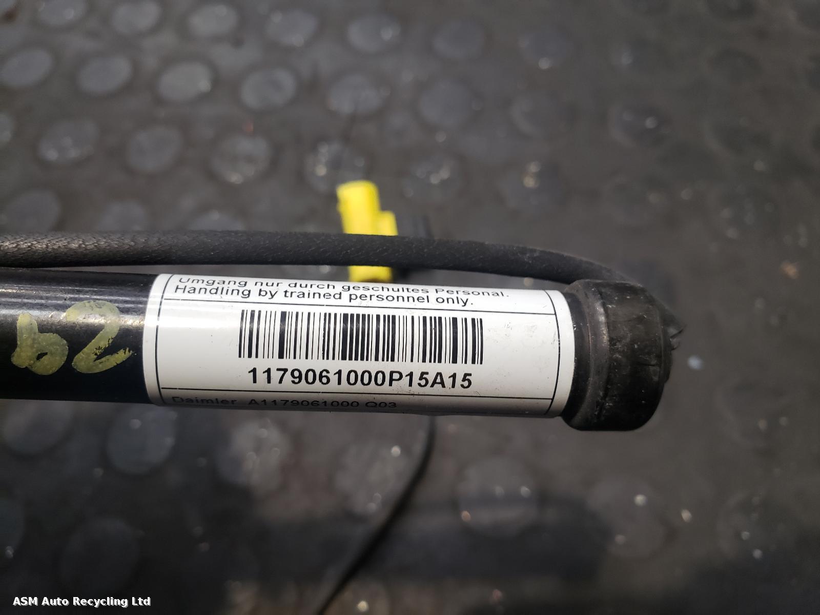 View Auto part Airbag Kit Mercedes A Class 2015
