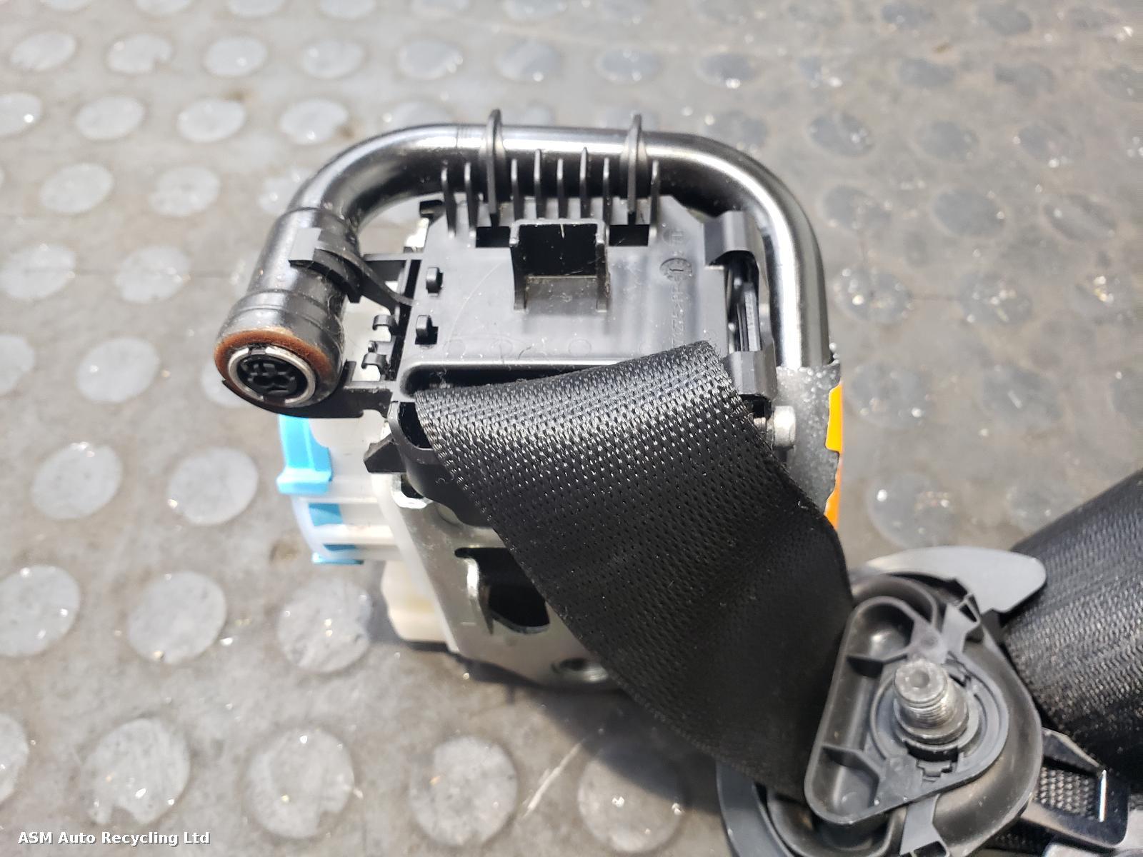 View Auto part Airbag Kit Mercedes A Class 2015