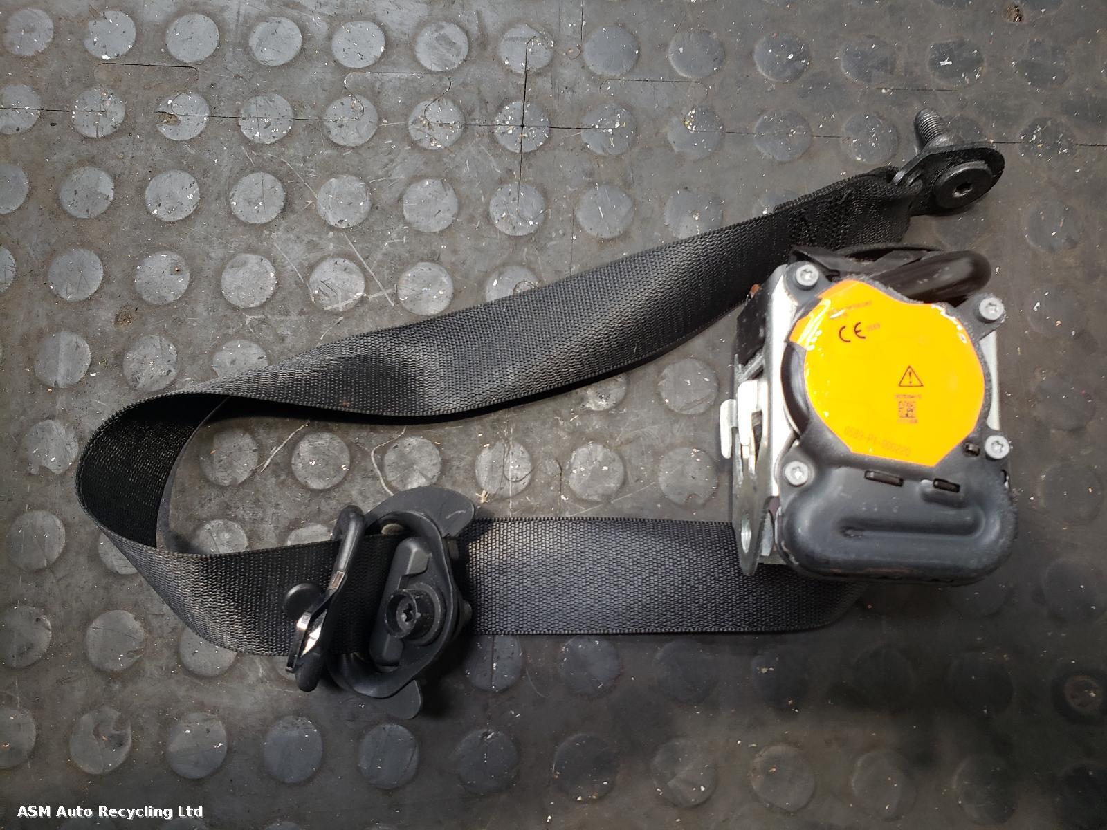 View Auto part Airbag Kit Mercedes A Class 2015