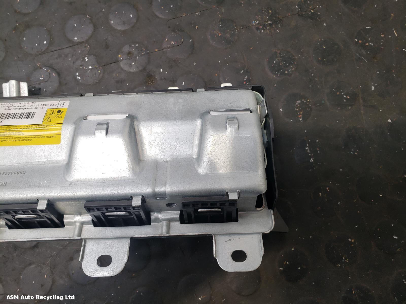 View Auto part Airbag Kit Mercedes A Class 2015