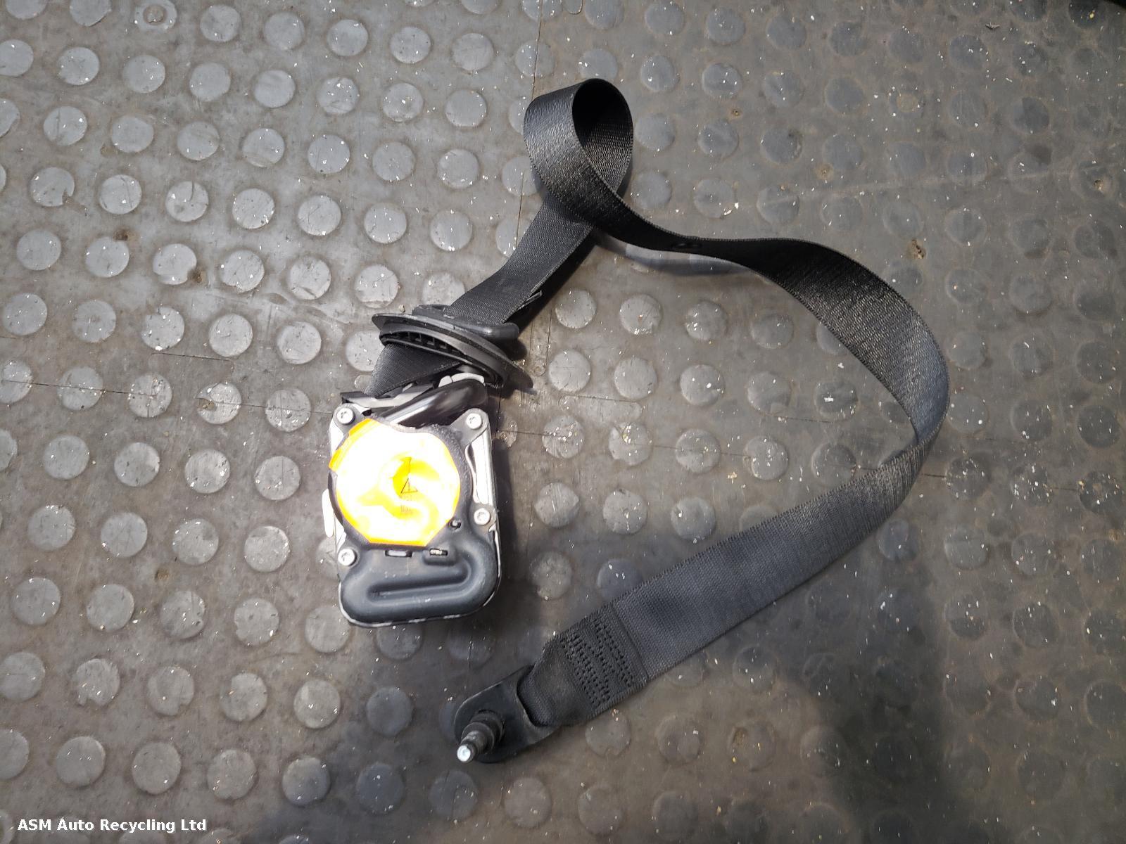 View Auto part Airbag Kit Mercedes A Class 2015