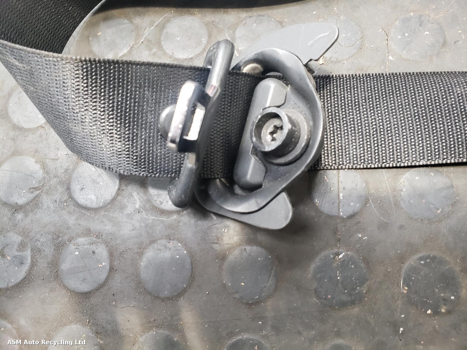 View Auto part Airbag Kit Mercedes A Class 2015