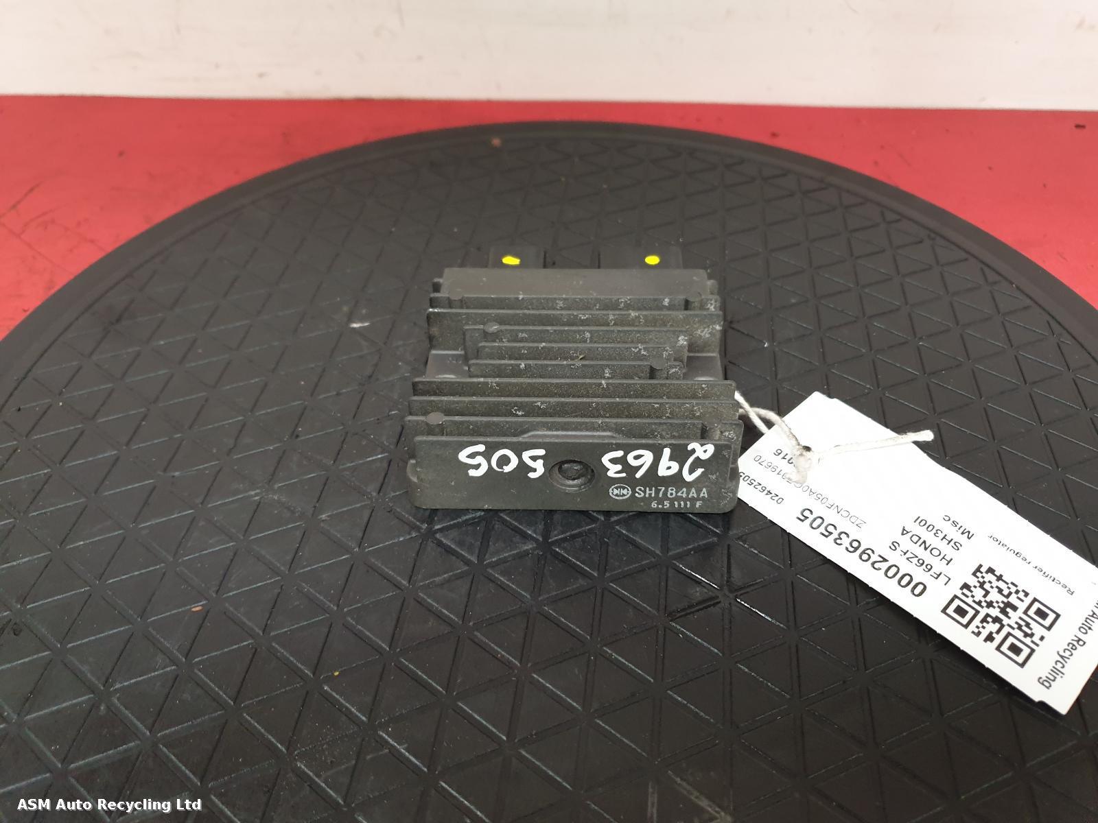 View Auto part Regulator/Rectifier Honda Sh300i 2016