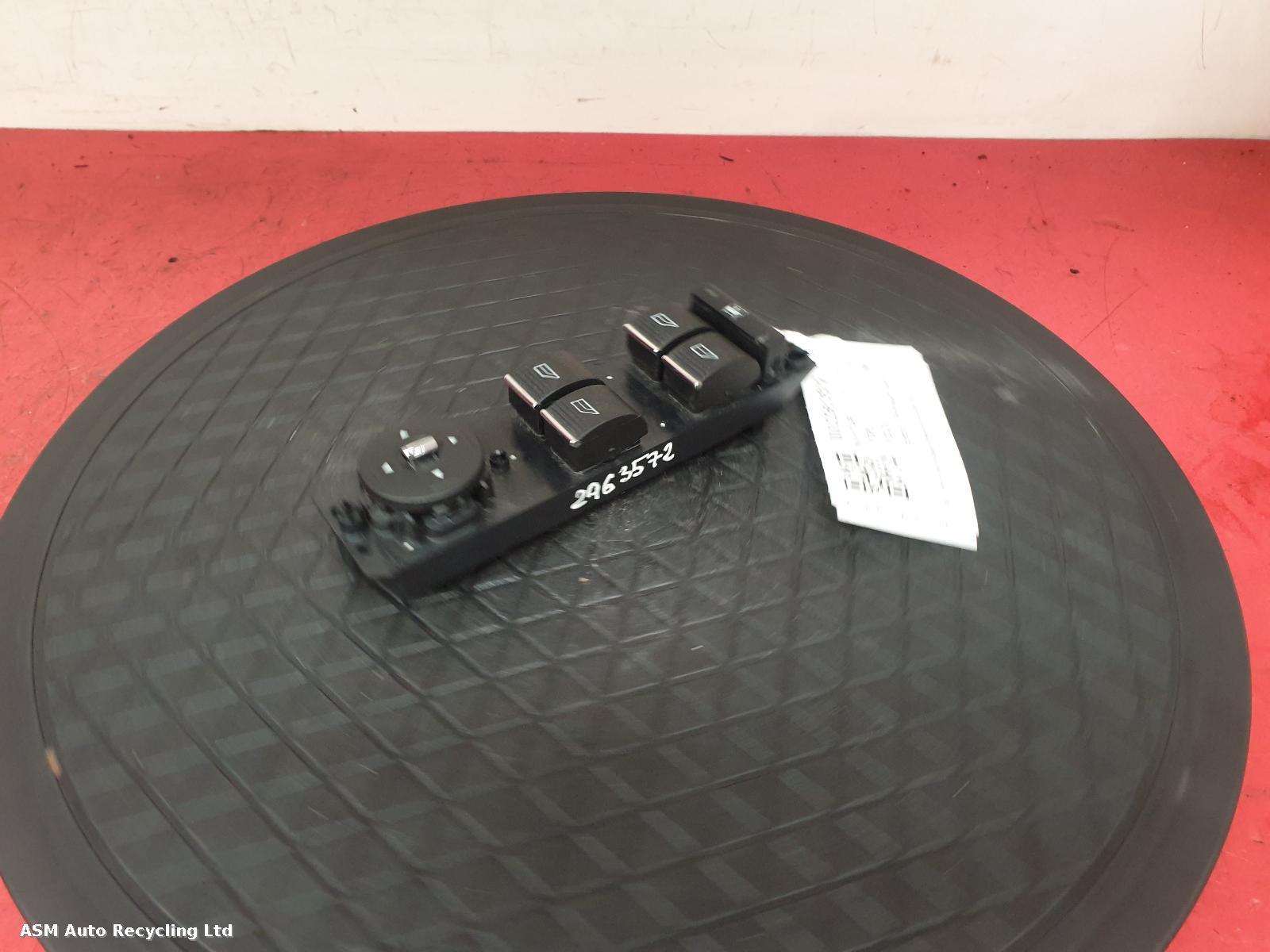 View Auto part Elect. Window Switch Ford Focus 2011